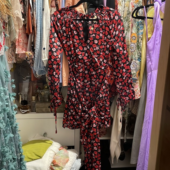 Dark Pink long sleeve mini dress - Picture 3 of 8